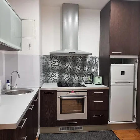 2 Bedroom Next To Hall With Parking *