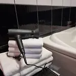 דירה 2 Bedroom Next To Hall With Parking