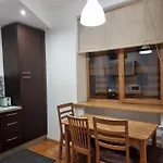 דירה 2 Bedroom Next To Hall With Parking ריגה