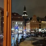 Apartman 2 Bedroom Next To Hall With Parking Riga