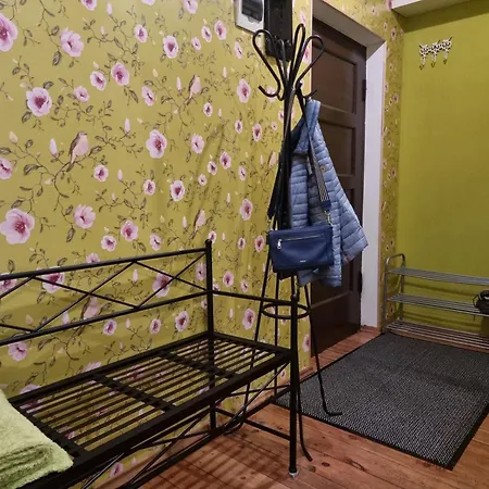 2 Bedroom Next To Hall With Parking 公寓 *