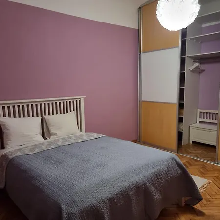 2 Bedroom Next To Hall With Parking 公寓 *
