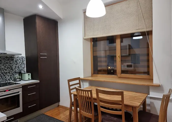 Appartement 2 Bedroom Next To Hall With Parking Riga