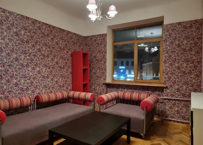 2 Bedroom Next To Hall With Parking Appartement